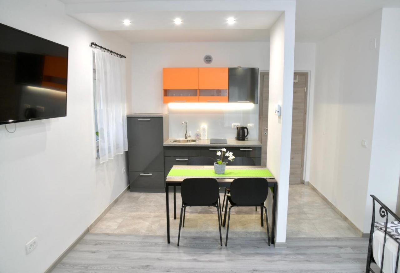 Stara Jezica Apartments With Wifi リュブリャナ エクステリア 写真