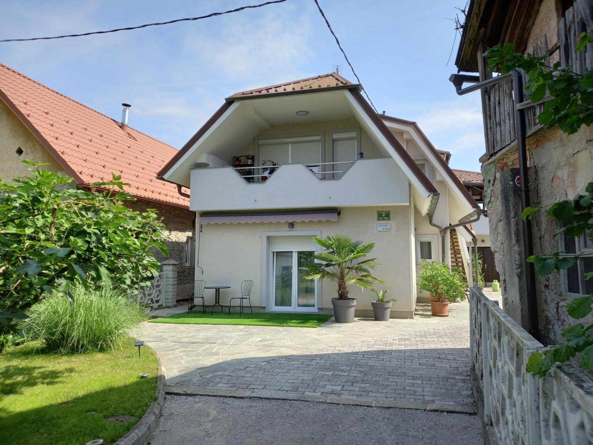 Stara Jezica Apartments With Wifi リュブリャナ エクステリア 写真